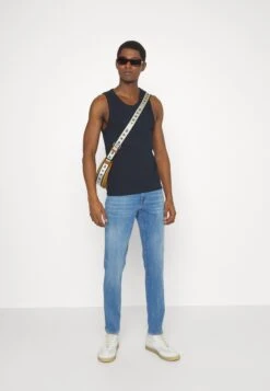 Stilfulla Val Butik -Stilfulla Val Butik 07f5ca07d9a2460cae68e4384d3ba3bb