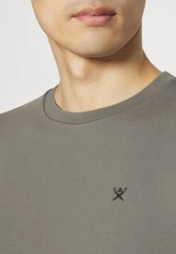 Hackett LondonHACKETT LOGO - Sweatshirt - Iron -Stilfulla Val Butik 0f3e1105966a48b5800136fbf8d41fc3