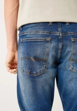 QS By S.OliverJeans Slim Fit - Blue 9 QS By S.OliverJeans Slim Fit - Blue -Stilfulla Val Butik 199f5fa6f9d3422c92108230c1f91884