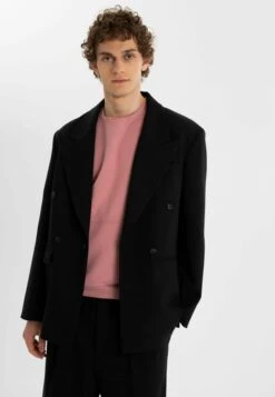 ET NOSKort Kappa / Rock - Black -Stilfulla Val Butik 1a252f617d794464821b1b25ed1484e4