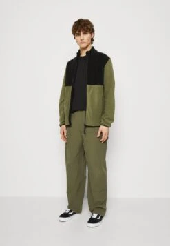 Jack & JonesJJPOWER - Fleecejacka - Dusty Olive -Stilfulla Val Butik 1cef5cce183c4e86a6f6edf18089cf62