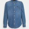 LeeBUTTON DOWN - Skjorta - Tide Blue -Stilfulla Val Butik 256107c8c5bf45279efc596eadd0d81e
