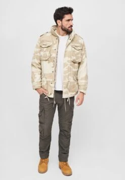 BranditGIANT - Tunn Jacka - Sandcamo -Stilfulla Val Butik 2b5a99f974e244fb8cdfdd5be6371053