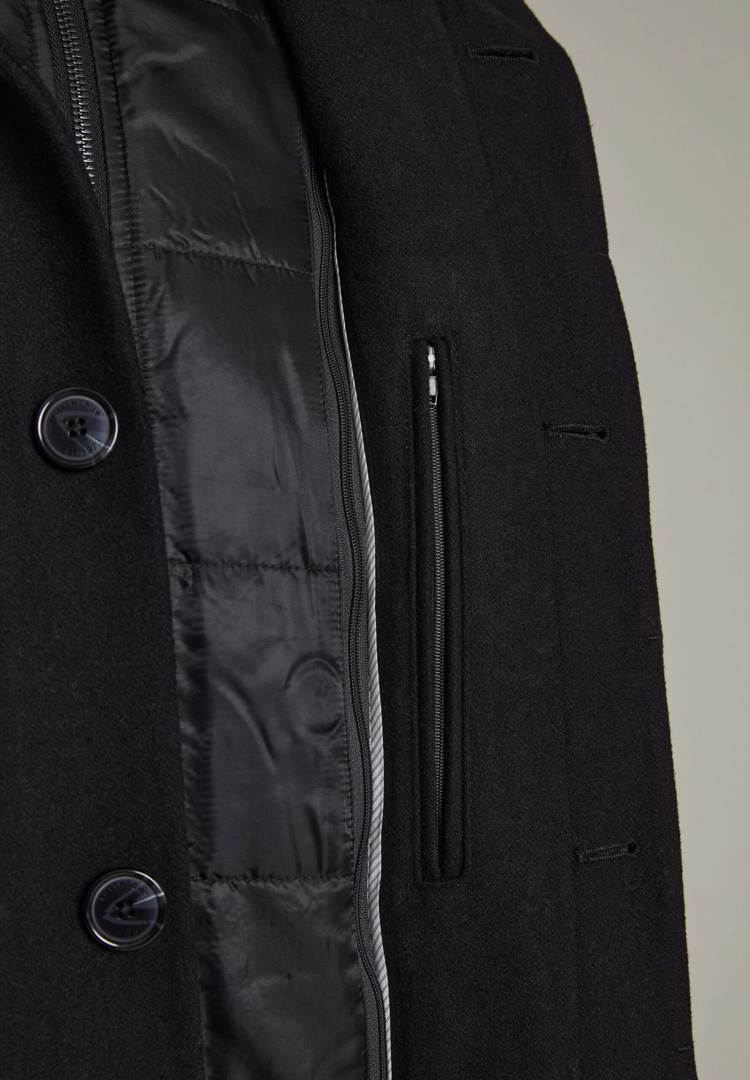 MatiniqueHARVEY - Kort Kappa / Rock - Black 8 MatiniqueHARVEY - Kort Kappa / Rock - Black - Bild 6