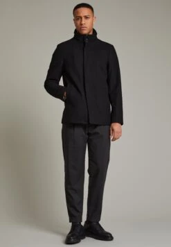 MatiniqueHARVEY - Kort Kappa / Rock - Black 9 MatiniqueHARVEY - Kort Kappa / Rock - Black -Stilfulla Val Butik 2e02b4848b2f451bb1fa1a2071a6b17c