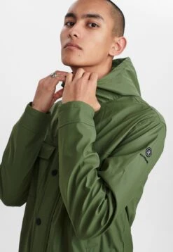 AnerkjendtAKPER - Regnjacka - Olivine 12 AnerkjendtAKPER - Regnjacka - Olivine -Stilfulla Val Butik 31e2af73dfd44fdebc7f46c906c012ae