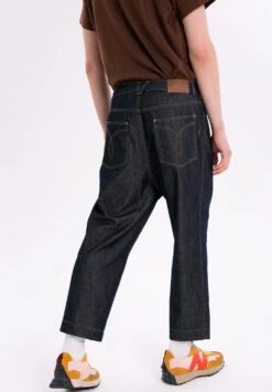 ET NOSCUT - Jeans Straight Leg - Dark Navy -Stilfulla Val Butik 3653e4a451654351af23072dfbdb2d74