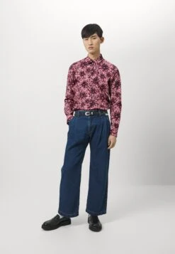 HUGOERMO - Skjorta - Medium Pink -Stilfulla Val Butik 3bf98ebacd3246caa660198b8a536494