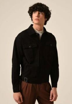 AntiochTunn Jacka - Black -Stilfulla Val Butik 410a6dd3c56a42849861c3e5d75fcc9e