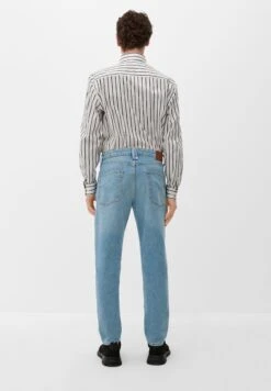 S.OliverJeans Slim Fit - Hellblau -Stilfulla Val Butik 43c8611cd3ae4f8c9fd704c79e8bbb4a