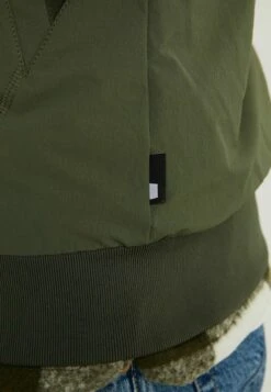 CHASIN'RETURN HYBRID - Klassisk Kappa / Rock - Grün E -Stilfulla Val Butik 4ef0bd162ebe405c9e2b2e8e9e1c4f3e