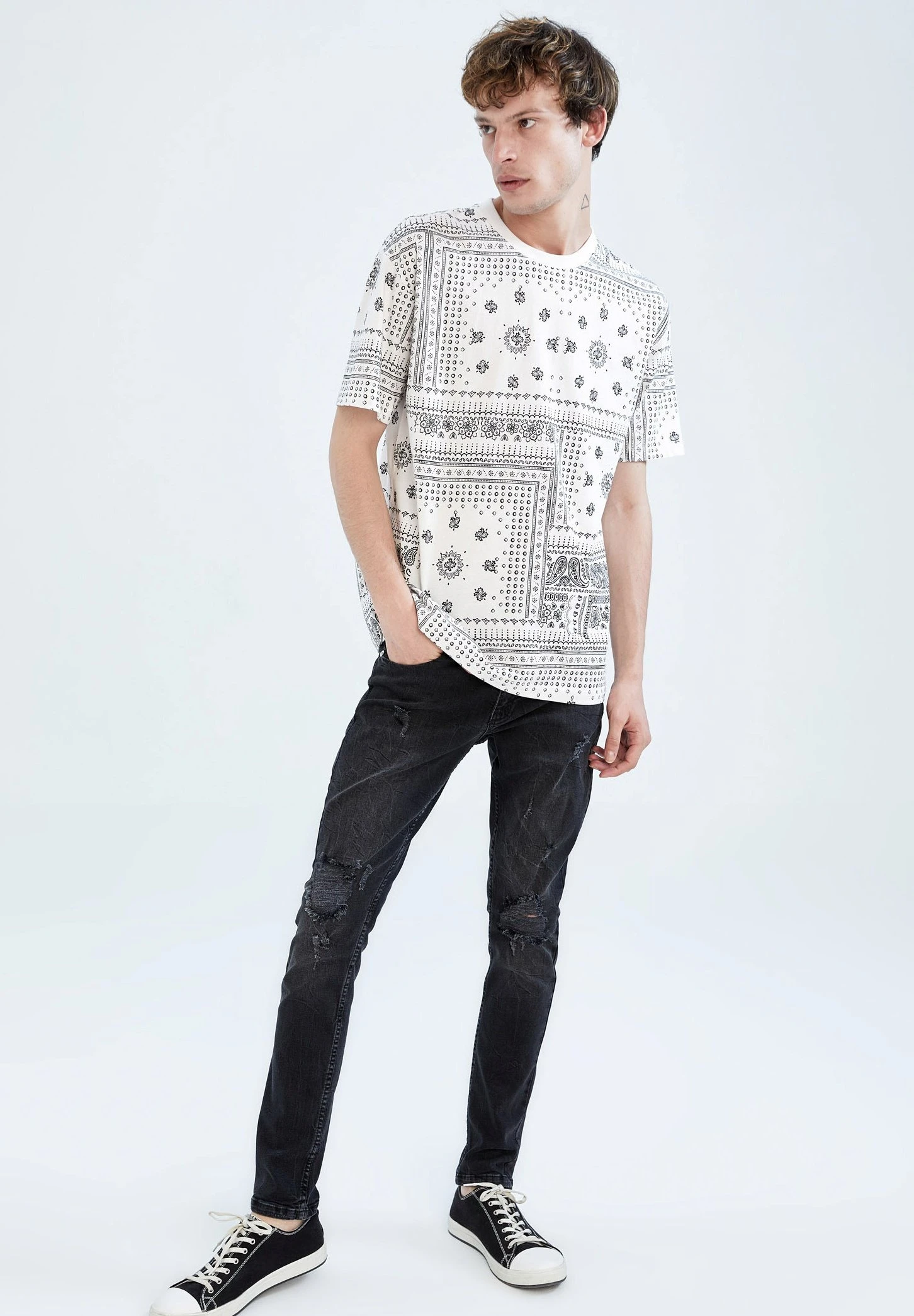 DeFactoCARLO - Jeans Slim Fit - Black 4 DeFactoCARLO - Jeans Slim Fit - Black - Bild 2