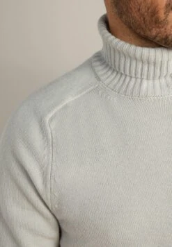 FalconeriROLLKRAGEN - Stickad Tröja - Weiß Alabaster -Stilfulla Val Butik 5ab54a14672745fd855ef6698833504e