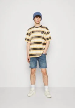 Redefined RebelSTOCKHOLM - Jeansshorts - Worn Vintage 9 Redefined RebelSTOCKHOLM - Jeansshorts - Worn Vintage -Stilfulla Val Butik 5d624b2afb354f38b055186b265fd771