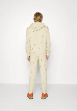 JordanSweatshirt - Rattan -Stilfulla Val Butik 6a83428668f143549ef5ecd25f6d2292