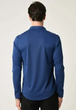 AntiochGRANDAD COLLAR HIDDEN BUTTON LONG SLEEVE - Skjorta - Sax -Stilfulla Val Butik 6c39159295284ee7b9d62069fb78fc3e