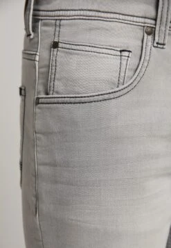 MustangCHICAGO - Jeansshorts - Grau -Stilfulla Val Butik 6d72c23c0ee54756b20878dd70dd6da5