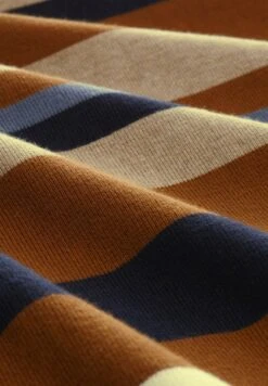 TOM TAILORMIT STREIFENMUSTER - Stickad Tröja - Sand Brown Navy Stripe -Stilfulla Val Butik 714da0971e384950bbd96ab46471195d
