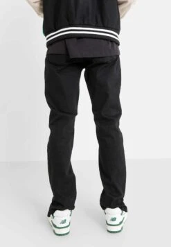 Sixth JuneJeans Straight Leg - Black -Stilfulla Val Butik 7246b8bd98a44440afcf2140fc94f4ea