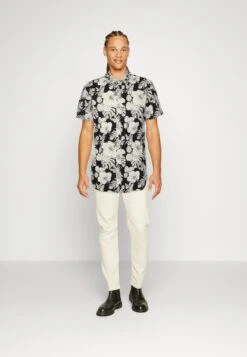 Jack & JonesJJBECS - Skjorta - White -Stilfulla Val Butik 7437d70399514f0ca296b63d6591f3bd