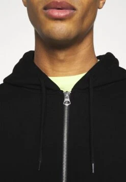WeekdaySTANDARD ZIP HOODIE - Tröja Med Dragkedja - Black -Stilfulla Val Butik 7abe464226be49e49ee52f4253027a90