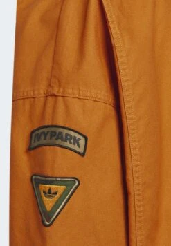 Adidas OriginalsIVY PARK CANVAS JACKET - Outdoorjacka - Focus Orange 17 Adidas OriginalsIVY PARK CANVAS JACKET - Outdoorjacka - Focus Orange -Stilfulla Val Butik 7f52d3b9ae0f4178a32860107e385ca7