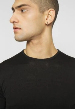 Casual FridayCFKENT MERINO CREW NECK KNIT - Stickad Tröja - Black -Stilfulla Val Butik 82e46aed04814efb86d29cecbc45c664