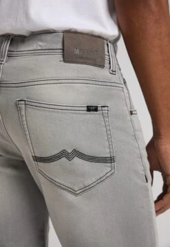 MustangCHICAGO - Jeansshorts - Grau -Stilfulla Val Butik 900c300b66dc4981a14d0e4e936a2c70