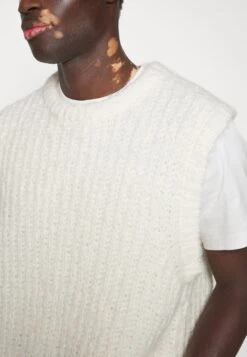 J.LINDEBERGALFONS SLIPOVER - Stickad Tröja - Cloud White -Stilfulla Val Butik 909c1854cca3469098e6de0d15e7f40e