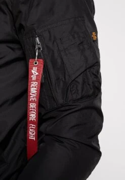 Alpha IndustriesMA-1 - Bomberjacka - Black -Stilfulla Val Butik 9146b79535cb4d94b72ea69c2bc0d428