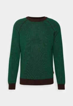 BOSSKAPOKI - Stickad Tröja - Dark Brown -Stilfulla Val Butik 93a89305e4a14158aa5ca0d4af5359f5