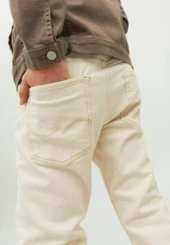 Jack & JonesJeans Straight Leg - Ecru 14 Jack & JonesJeans Straight Leg - Ecru -Stilfulla Val Butik 94735bda6c9b49878144bc9835937706
