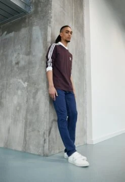 Nudie JeansGRIM TIM - Jeans Slim Fit - Bluish Blue -Stilfulla Val Butik 947ba06ad3d2432b95b1922bc383d98f