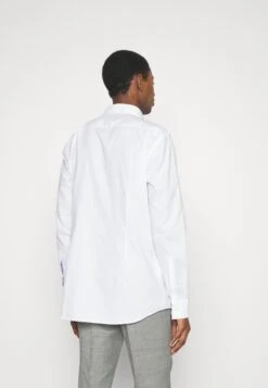 HUGOKOEY - Kostymskjorta - Open White -Stilfulla Val Butik 957a21a9082345948c3965b68a1a4ba6