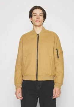 Calvin KleinBLEND HERO - Bomberjacka - Caramel -Stilfulla Val Butik a2e63a4c99744ddc8c77acf648236abe