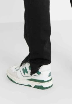 Sixth JuneJeans Straight Leg - Black -Stilfulla Val Butik a68b92cf50bb47098d849dd2c6da47e6