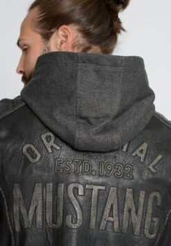 MustangSkinnjacka - Black -Stilfulla Val Butik a9a6c917b6e94f9b9cde1aa5c5daa710