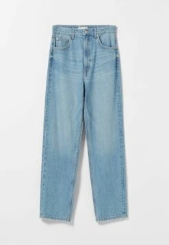 BershkaJeans Straight Leg - Light Blue Denim 12 BershkaJeans Straight Leg - Light Blue Denim -Stilfulla Val Butik ab379b8099e94e44a2f31b060d96770a