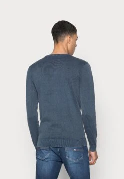 BlendBHPULLOVER - Stickad Tröja - Dress Blues -Stilfulla Val Butik ad049742ac6a4453a58b20b4dedd5833