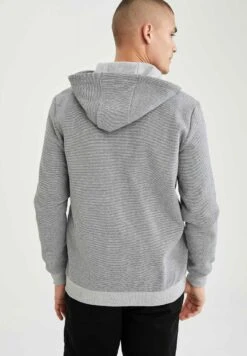 DeFactoSLIM FIT - Tröja Med Dragkedja - Grey -Stilfulla Val Butik b3aa1b26d6624de789dde420e85c7cea