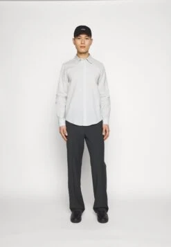 SandroSkjorta - Bleu Clair -Stilfulla Val Butik b479476e210e45c3bc329f2e1a53417f