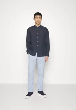 Stilfulla Val Butik -Stilfulla Val Butik bc8adbcd749646e687285e79df846540