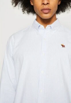 Abercrombie & FitchICON UPDATE - Skjorta - White -Stilfulla Val Butik c01b4ae17370497eaab46e3938c48939