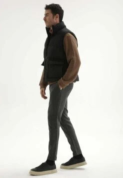 AntiochVäst - Black -Stilfulla Val Butik c03bd9d9cc744a61bc8d5c4c9a82624d