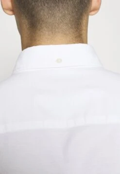 JACK&JONES Premium Jack & Jones PREMIUMJPRBROOK OXFORD - Skjorta - White -Stilfulla Val Butik cce9a3940508466189ca01dd310bf621