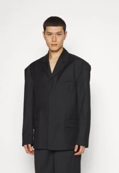 032cORION SUIT JACKET - Kort Kappa / Rock - Black -Stilfulla Val Butik dc6f758c2b3544b4860ea443548324b2