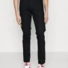EdwinJeans Straight Leg - Black