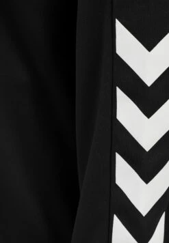 HummelHMLPROMO POLY HOODIE - Luvtröja - Black -Stilfulla Val Butik e97f82d0eff7451ab49d21b6880938fc