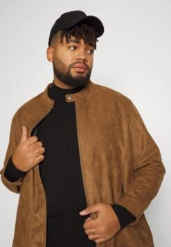 Jack & JonesJJEROCKY CLEAN JACKET - Jacka I Konstläder - Cognac -Stilfulla Val Butik ea841d62961f4c239353d3fe06d46c34