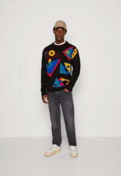 KaotikoCUBISM UNISEX - Stickad Tröja - Black -Stilfulla Val Butik ee3ec25770d240b1a5c27e030ef15847